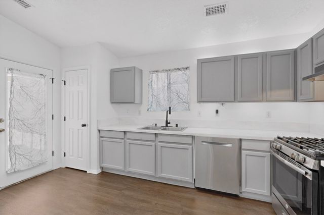 9405 Jetty Court NW, Albuquerque, NM 87121
