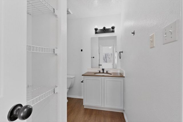 9405 Jetty Court NW, Albuquerque, NM 87121