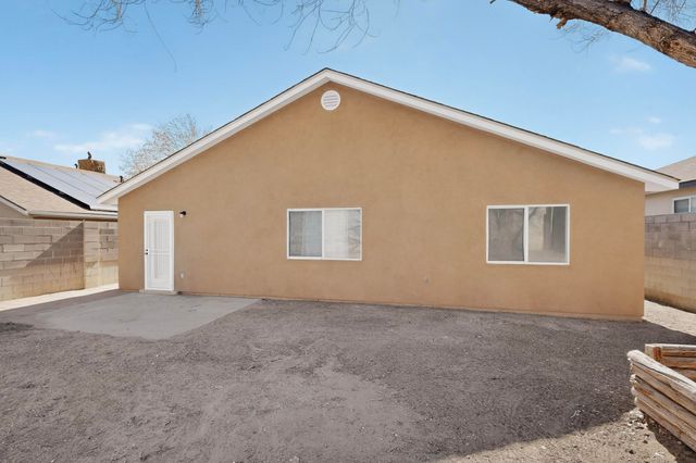 9405 Jetty Court NW, Albuquerque, NM 87121