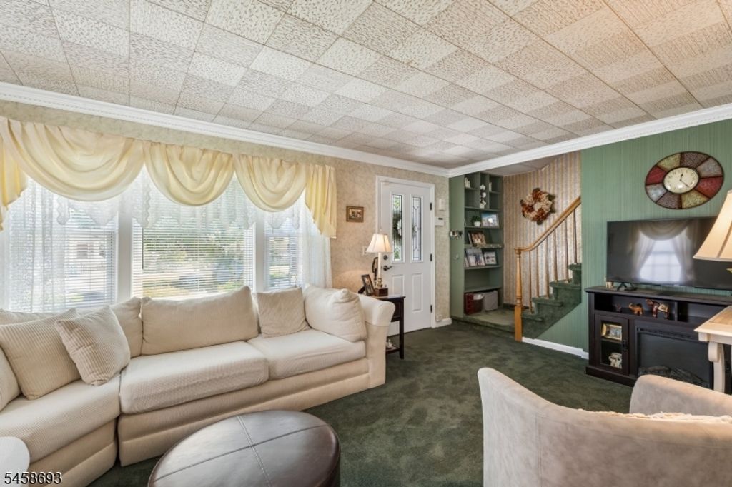 25 Swan Rd, Livingston Twp., NJ 07039 — photo 2
