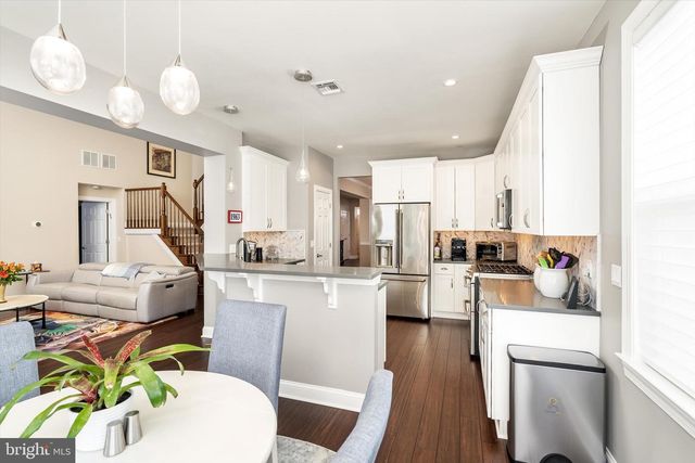 43 KLINE RD, Hillsborough, NJ 08844