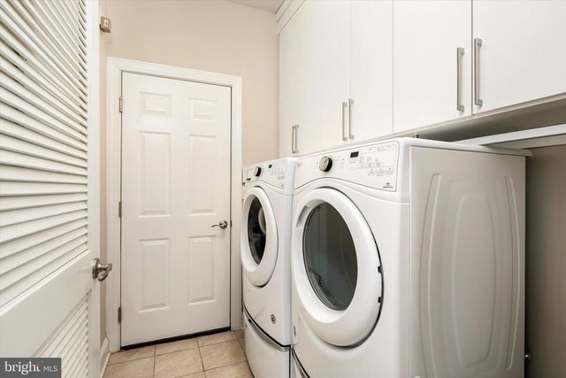 43 KLINE RD, Hillsborough, NJ 08844