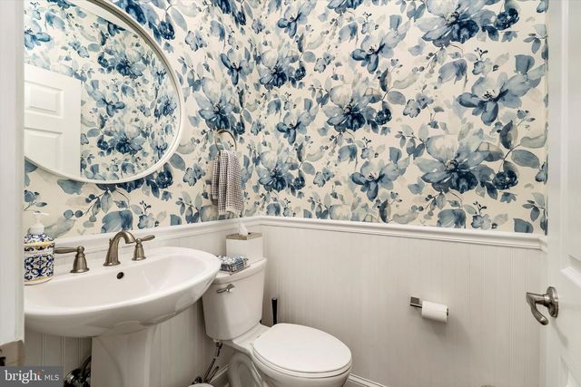 43 KLINE RD, Hillsborough, NJ 08844