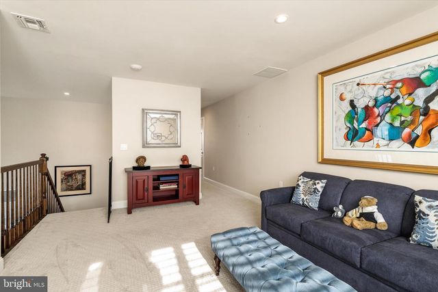 43 KLINE RD, Hillsborough, NJ 08844