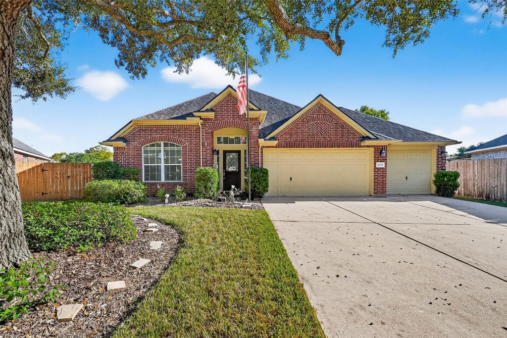 10946 Tattershall Lane, Missouri City, TX 77459