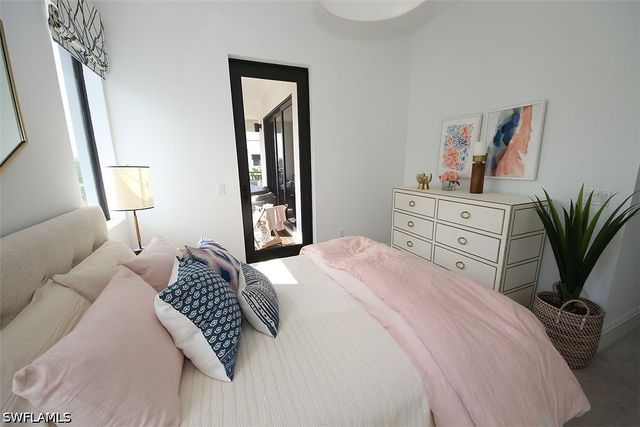 1035 3rd AVE S 411, Naples, FL 34102