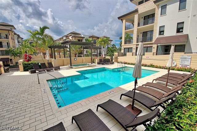 1035 3rd AVE S 411, Naples, FL 34102