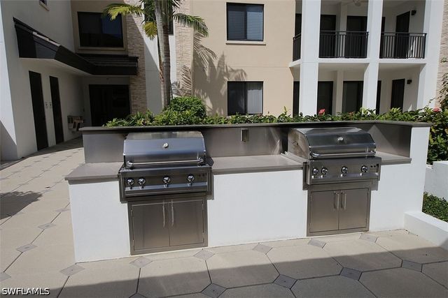 1035 3rd AVE S 411, Naples, FL 34102