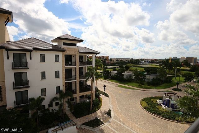 1035 3rd AVE S 411, Naples, FL 34102