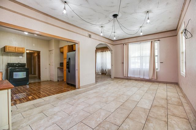 925 Childress Street, San Angelo, TX 76901