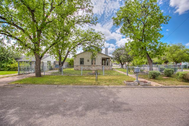 925 Childress Street, San Angelo, TX 76901