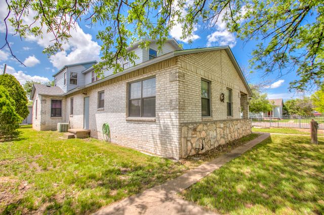 925 Childress Street, San Angelo, TX 76901