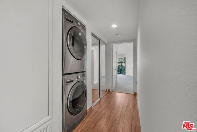 12000 Goshen Avenue 303, Los Angeles, CA 90049