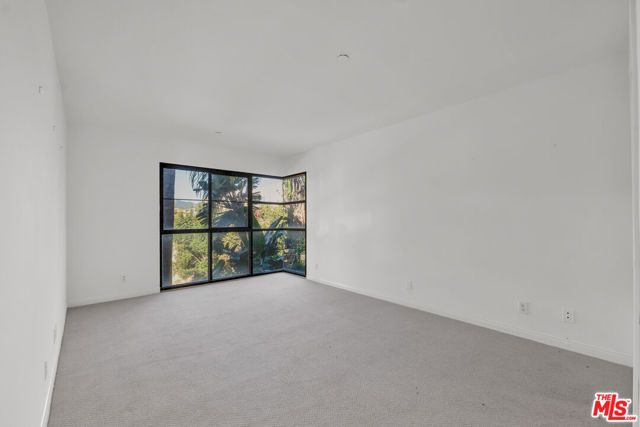 12000 Goshen Avenue 303, Los Angeles, CA 90049