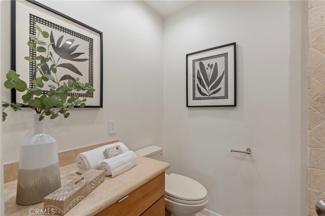 10933 Wellworth Avenue 10, Los Angeles, CA 90024