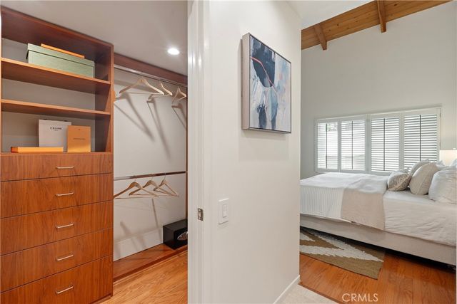 10933 Wellworth Avenue 10, Los Angeles, CA 90024