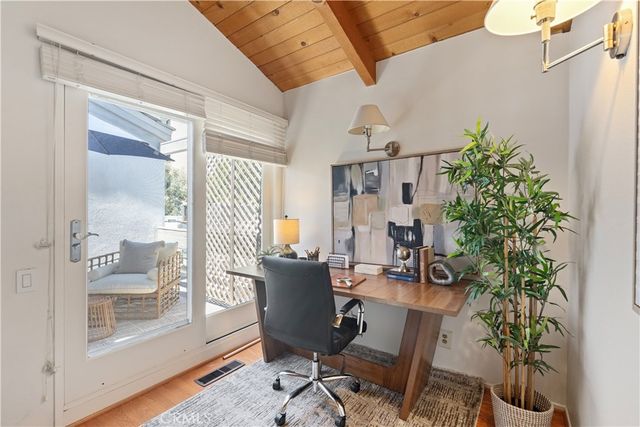 10933 Wellworth Avenue 10, Los Angeles, CA 90024