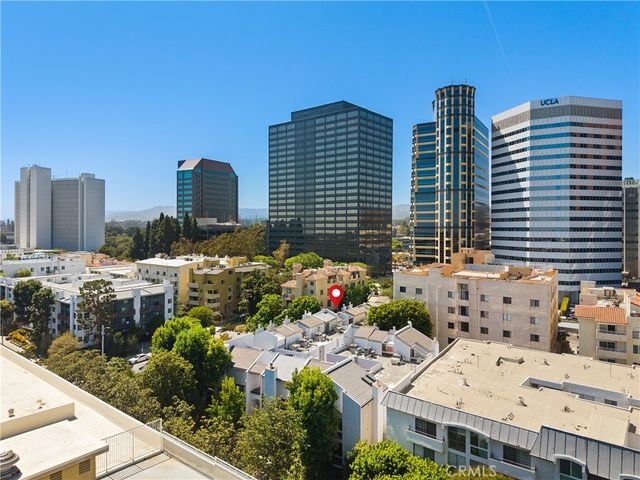 10933 Wellworth Avenue 10, Los Angeles, CA 90024