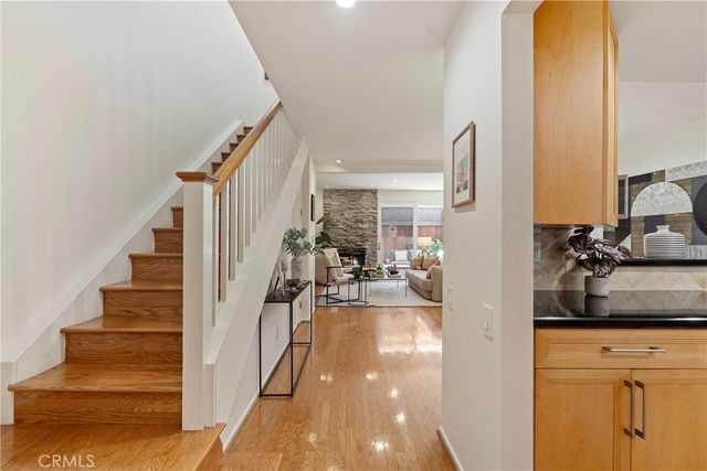 10933 Wellworth Avenue 10, Los Angeles, CA 90024