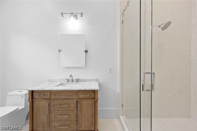 2749 Medallist LN, Naples, FL 34109