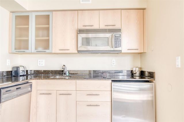 2670 E Sunrise Boulevard 826, Fort Lauderdale, FL 33304