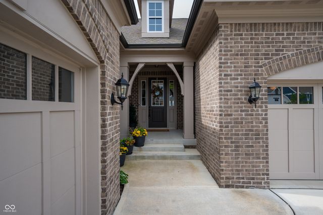 15606 Woodford Drive, Westfield, IN 46074