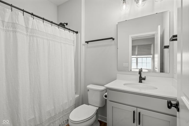 15606 Woodford Drive, Westfield, IN 46074