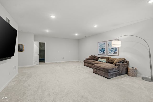 15606 Woodford Drive, Westfield, IN 46074