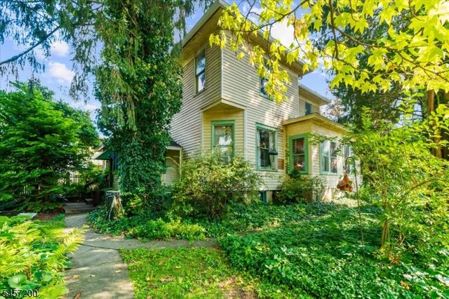 414 Mansfield St, Belvidere Twp., NJ 07823
