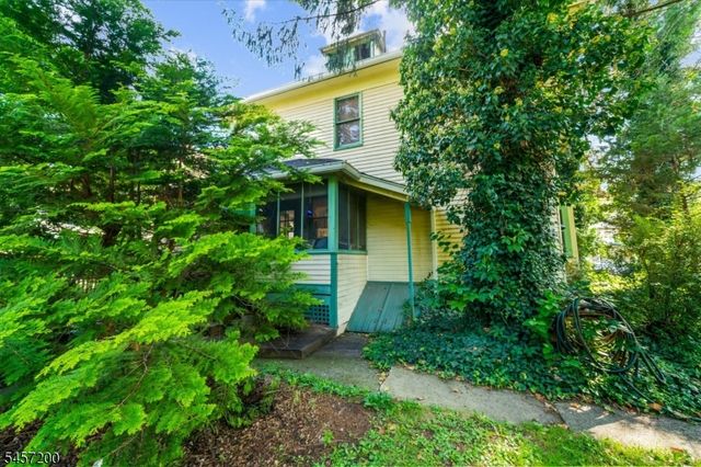 414 Mansfield St, Belvidere Twp., NJ 07823