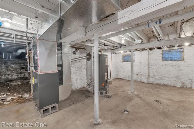 2438 Burnside Street, Detroit, MI 48212