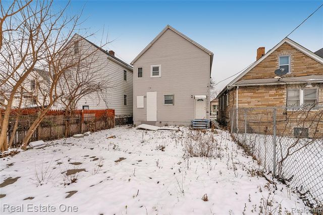2438 Burnside Street, Detroit, MI 48212