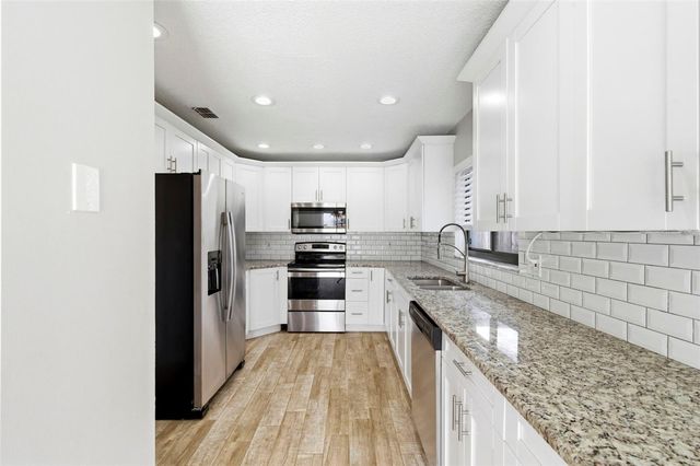 1925 REDBRIDGE DRIVE, Brandon, FL 33511