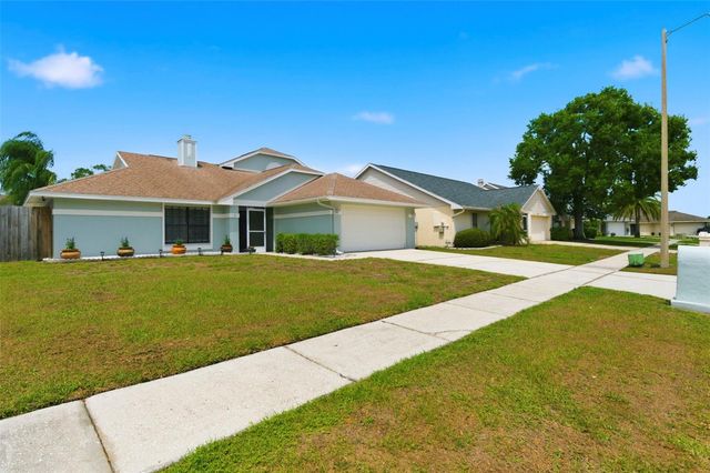 1925 REDBRIDGE DRIVE, Brandon, FL 33511