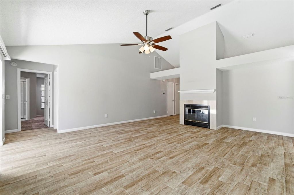 Image 23 of property listing at 1925 REDBRIDGE DRIVE, Brandon, FL 33511