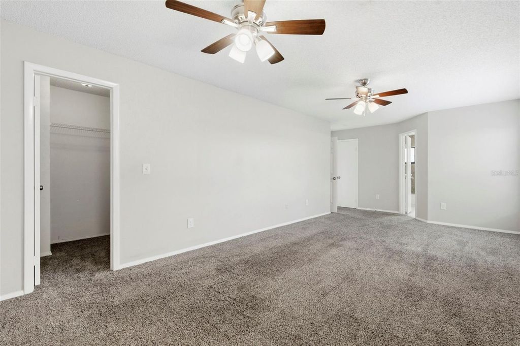 Image 27 of property listing at 1925 REDBRIDGE DRIVE, Brandon, FL 33511