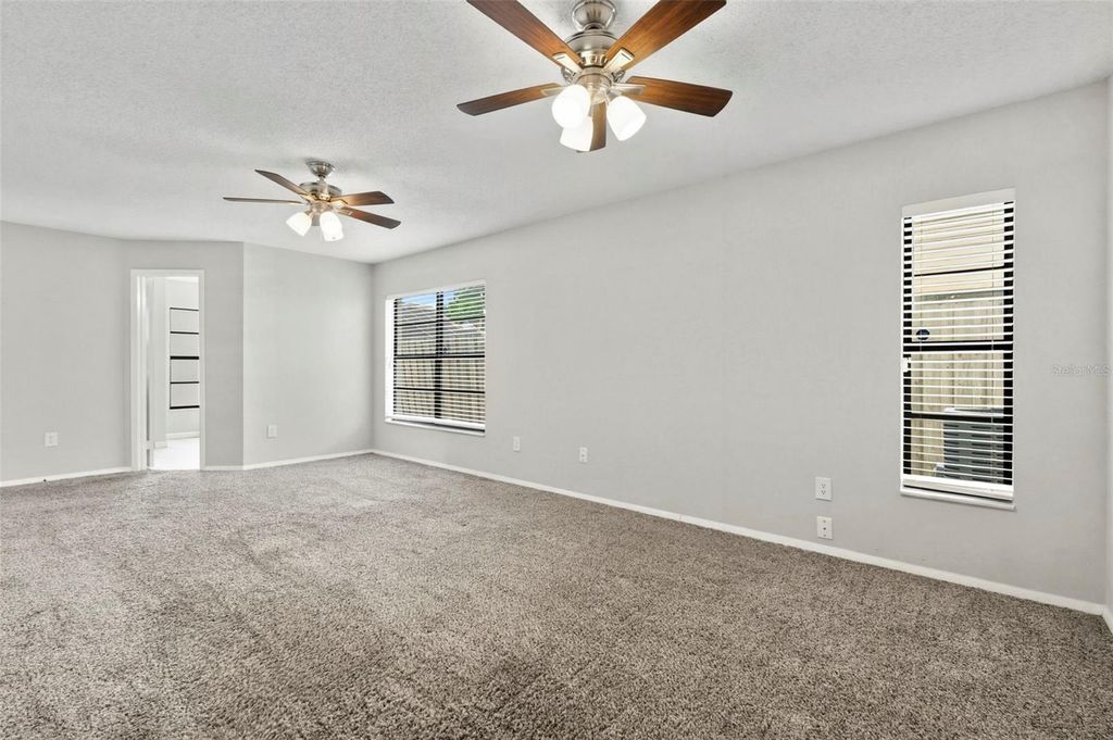 Image 28 of property listing at 1925 REDBRIDGE DRIVE, Brandon, FL 33511