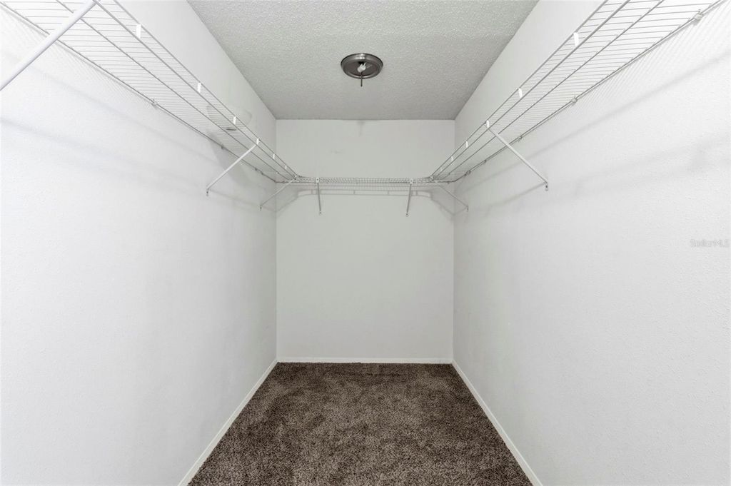 Image 29 of property listing at 1925 REDBRIDGE DRIVE, Brandon, FL 33511