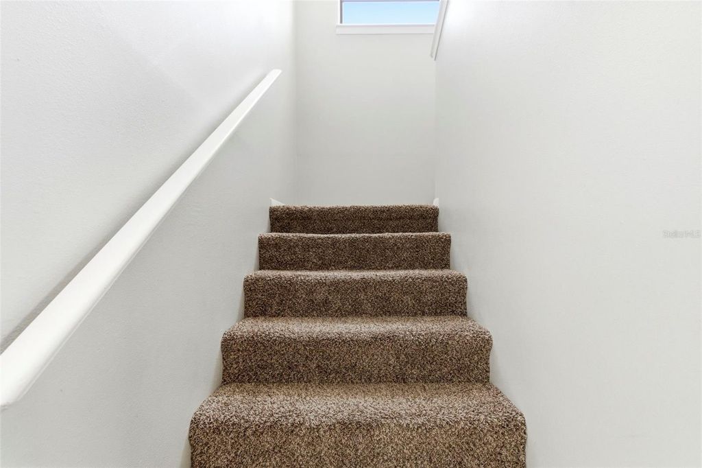 Image 32 of property listing at 1925 REDBRIDGE DRIVE, Brandon, FL 33511