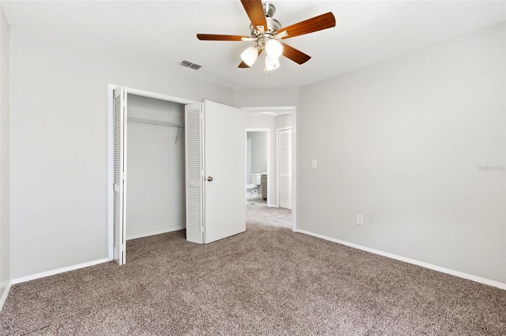 Image 36 of property listing at 1925 REDBRIDGE DRIVE, Brandon, FL 33511