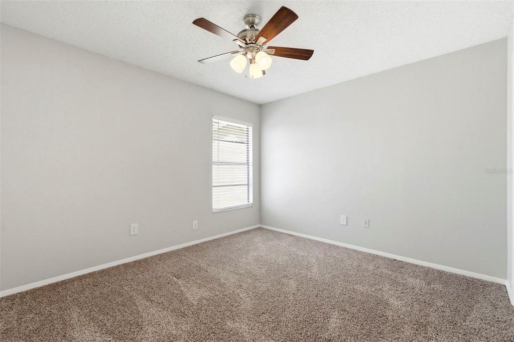 Image 37 of property listing at 1925 REDBRIDGE DRIVE, Brandon, FL 33511