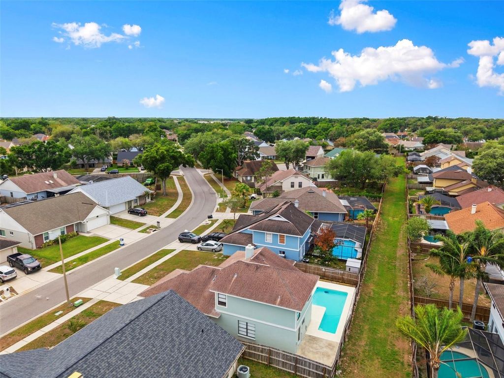 Image 56 of property listing at 1925 REDBRIDGE DRIVE, Brandon, FL 33511