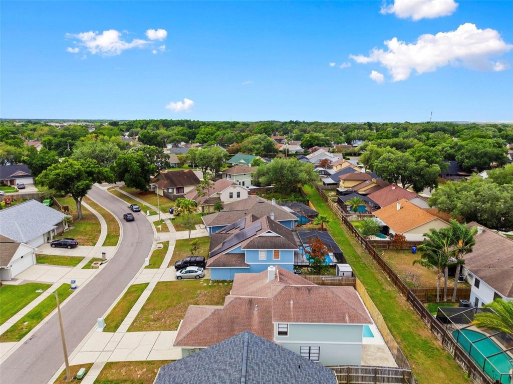 Image 57 of property listing at 1925 REDBRIDGE DRIVE, Brandon, FL 33511