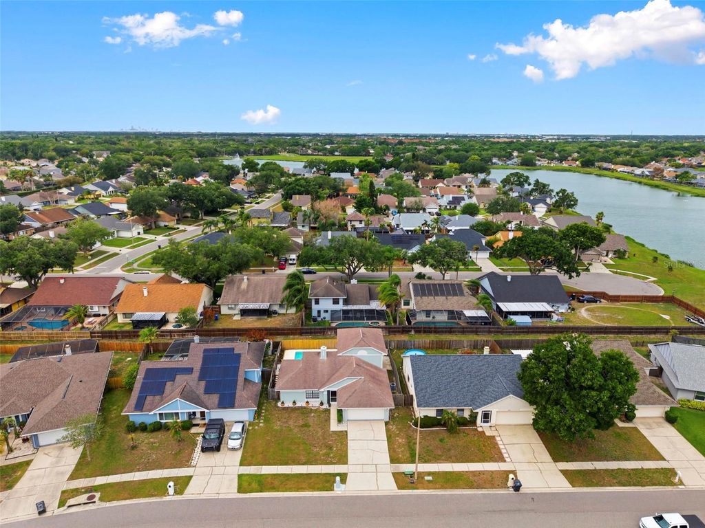 Image 60 of property listing at 1925 REDBRIDGE DRIVE, Brandon, FL 33511