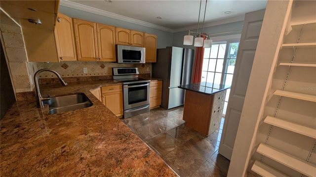 4000 POINCIANA COURT, Palm Harbor, FL 34684