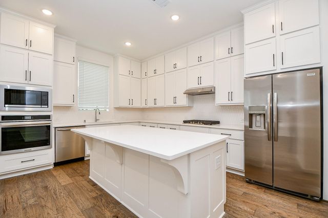 6562 Scarlet Pond Ln, Fulshear, TX 77441