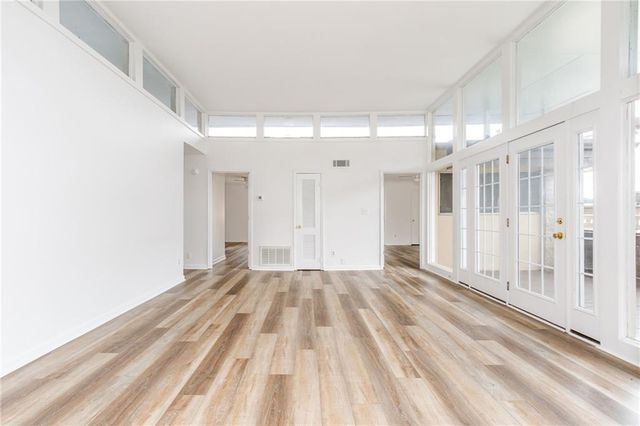 346 Carpenter Drive 20, Atlanta, GA 30328