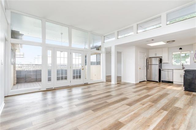 346 Carpenter Drive 20, Atlanta, GA 30328