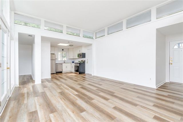 346 Carpenter Drive 20, Atlanta, GA 30328