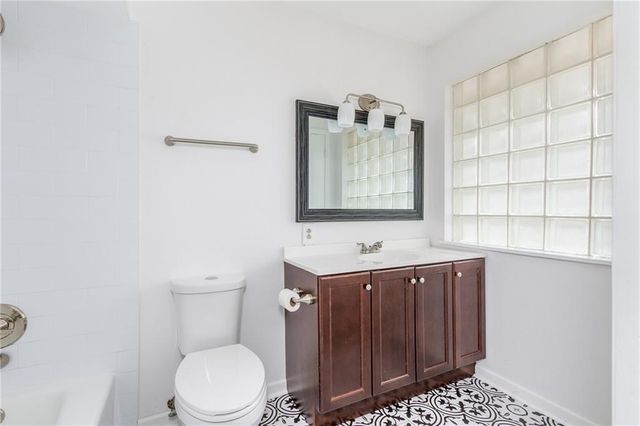 346 Carpenter Drive 20, Atlanta, GA 30328